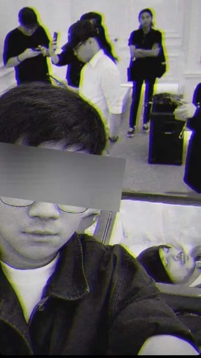Namewee in coffin black and white photo
