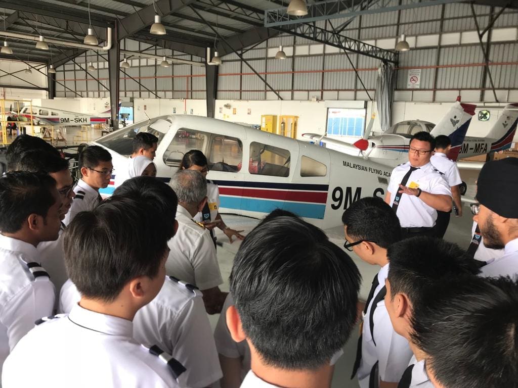Wingless Pilot In The Pandemic: Young Malaysian Looking Forward To Leave The Tarmac | Weirdkaya Wingless pilot in the pandemic: young malaysian looking forward to leave the tarmac | weirdkaya