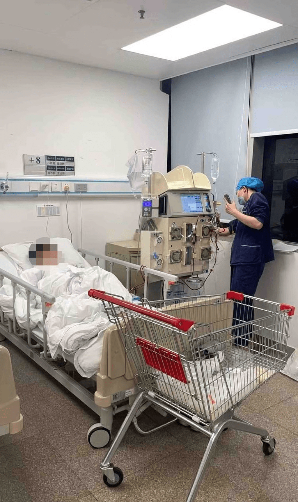 Ajun at the hospital for kidney failure
