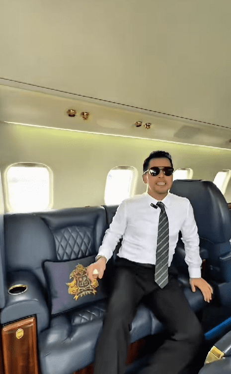 Aliff syukri sittiing in his private jet