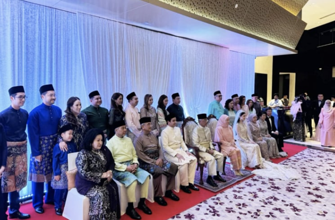 Attendees of Ashman and Nikola's wedding