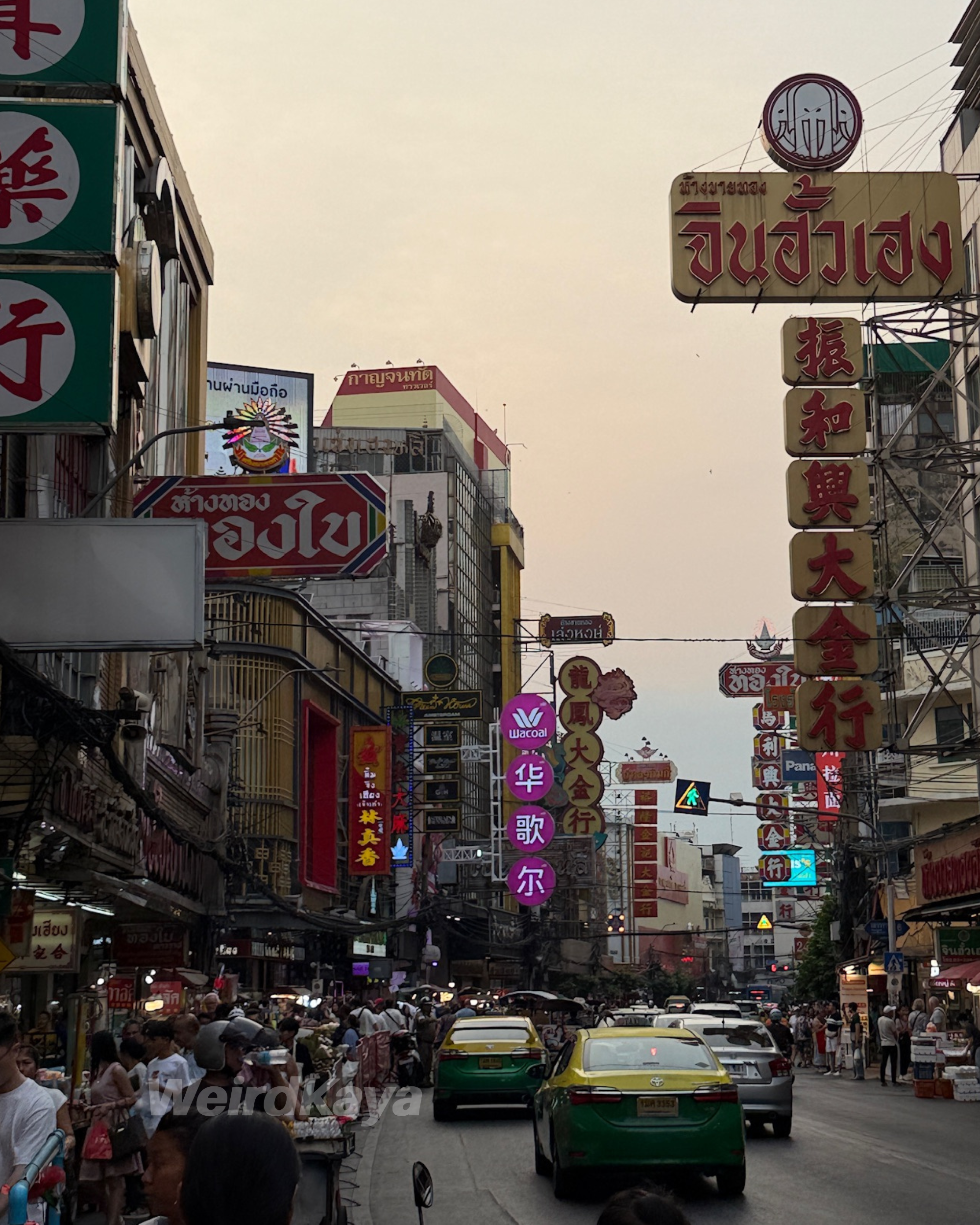 Bangkok chinatown evening_thailand_tourism