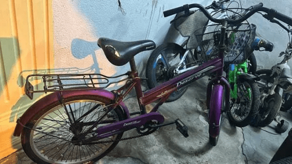 Bicycle which Liu Kai Xin fell off from