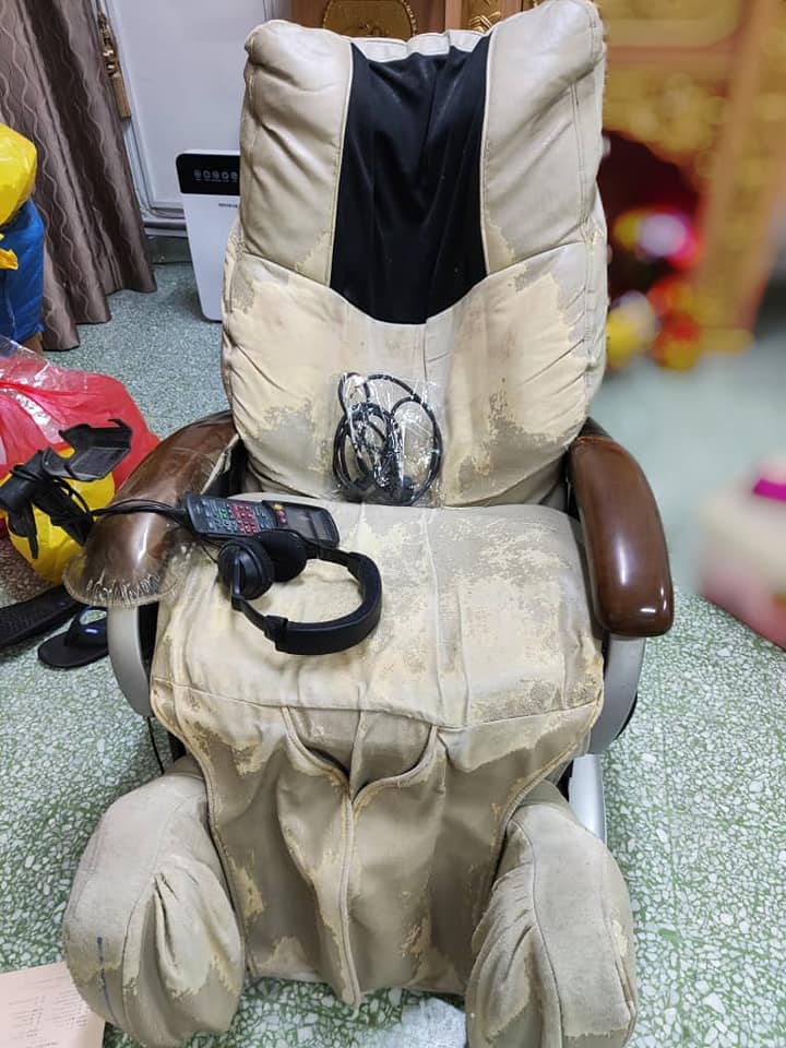 RM800 Ogawa massage chair