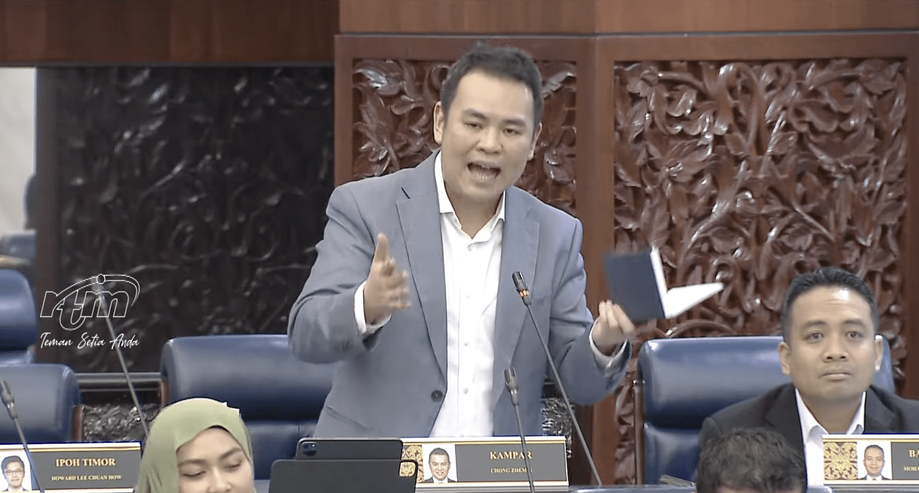 Chong Zhemin Parliament 01