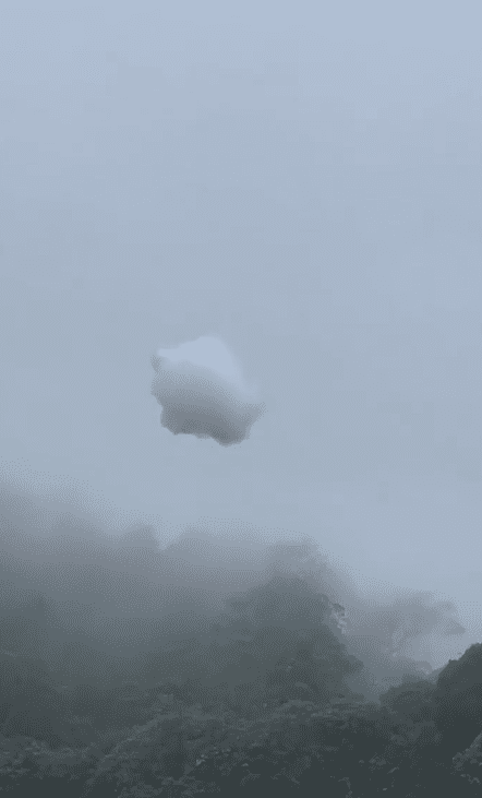 Cloud falling from the sky Screenshot 2024-11-16 094851 (1)