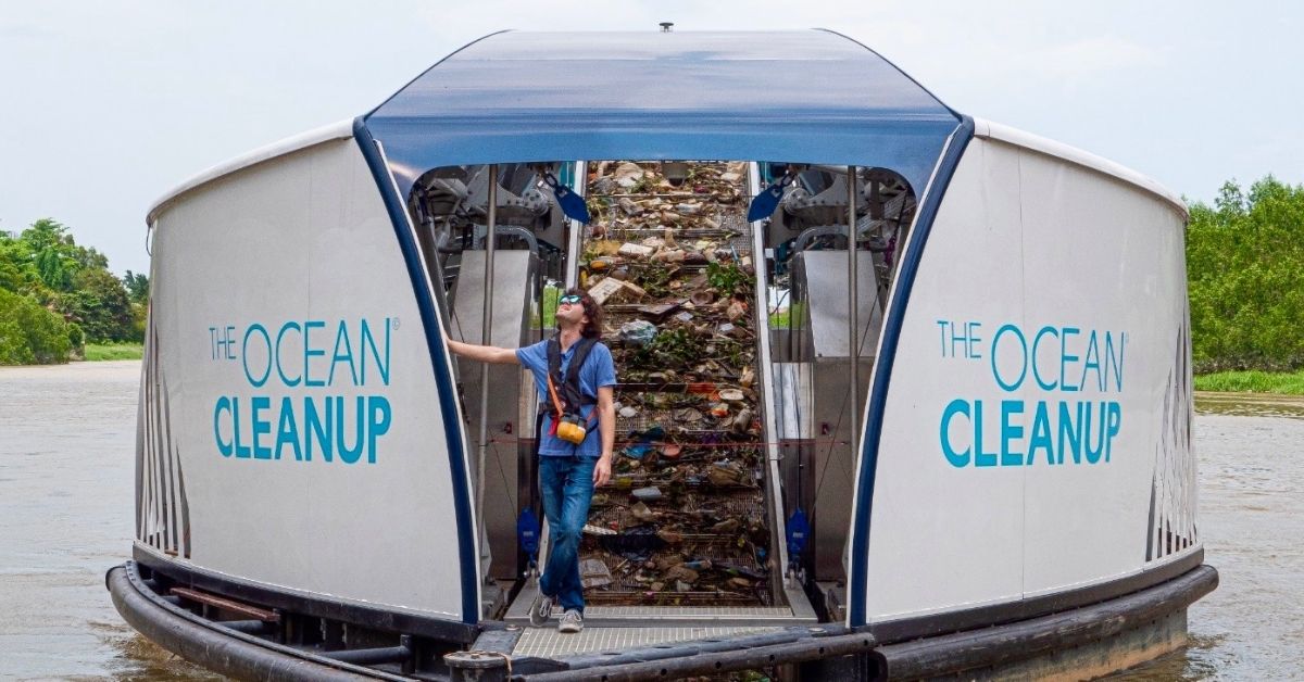 The Ocean Cleanup machine used as a tool to clean up the Klang River.