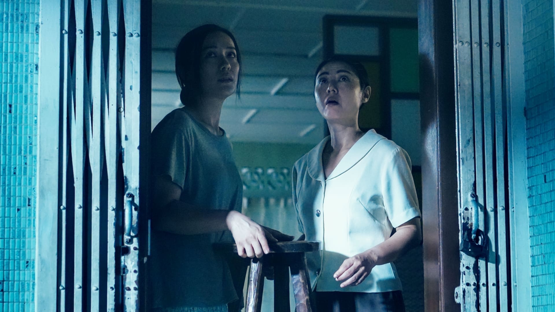  Rebecca Lim and Cynthia Koh  in Confinement movie