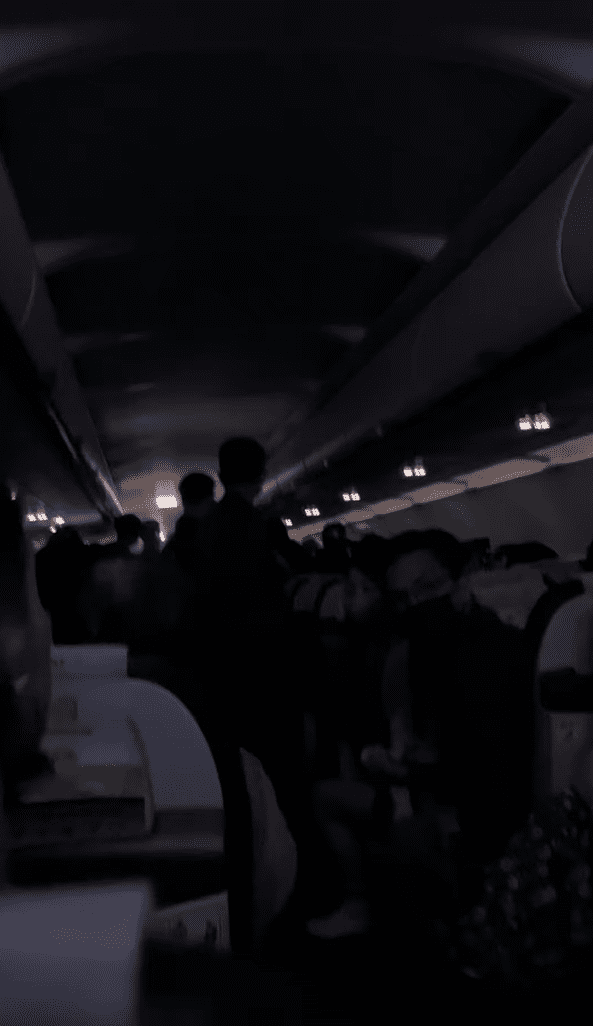 Scoot flight in total darkness