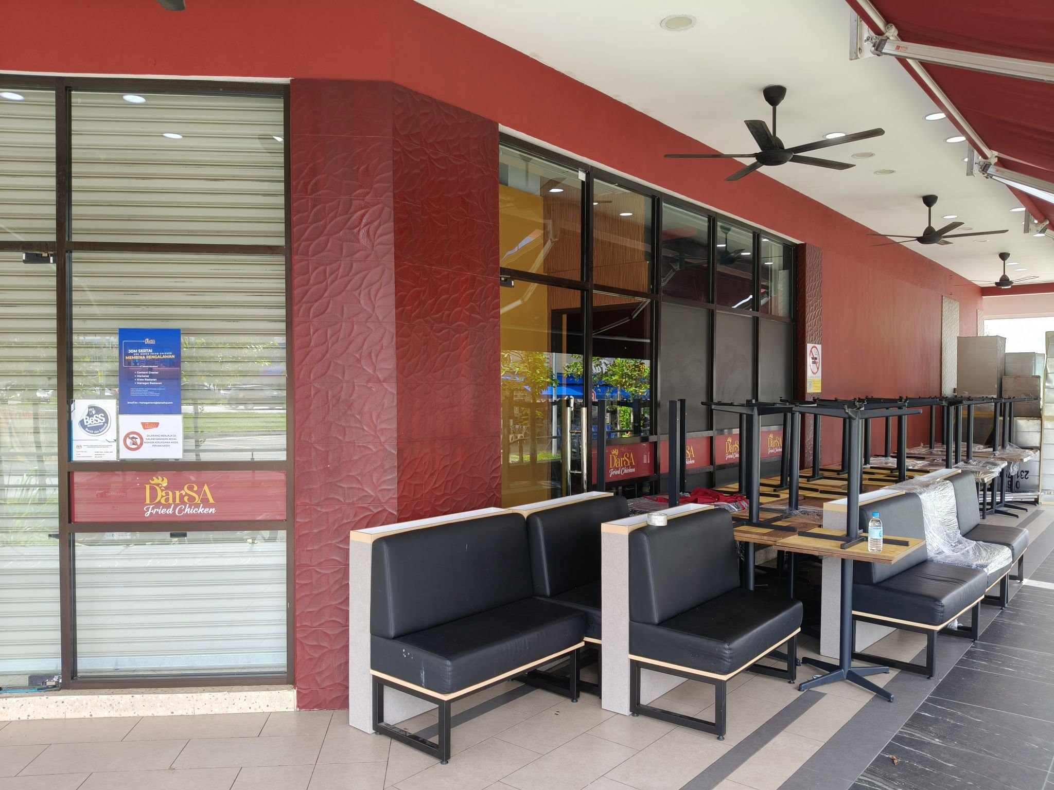 DFC bangi outlet closed (1)