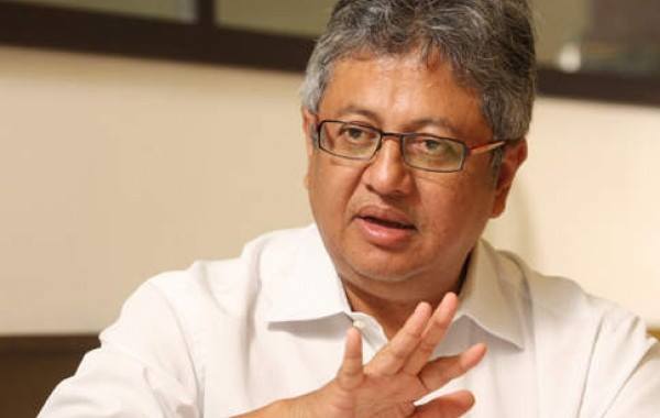 Ex-Law Minister Says Khalwat Should Be Between People & God, Not Send Couples To Jail