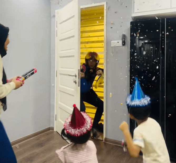 family surprising their father