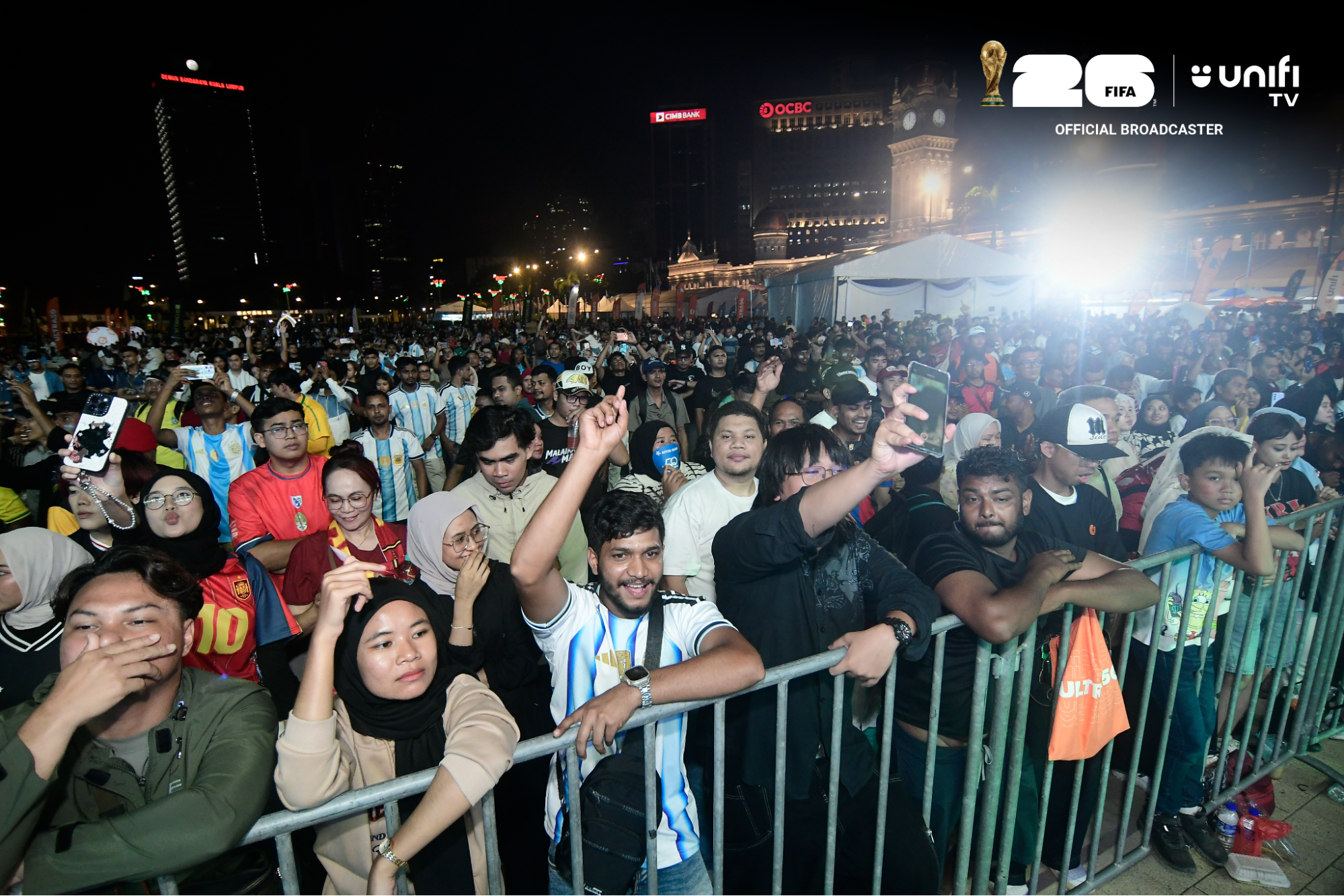 Image from: Unifi Makes History With Malaysian Book Of Records Recognition For Nationwide FIFA World Cup Live Viewing Parties | WeirdKaya