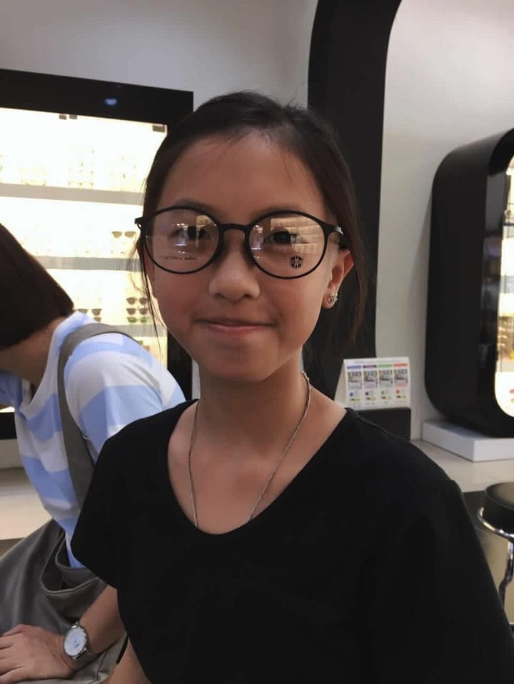 Fion before anorexia trying new specs