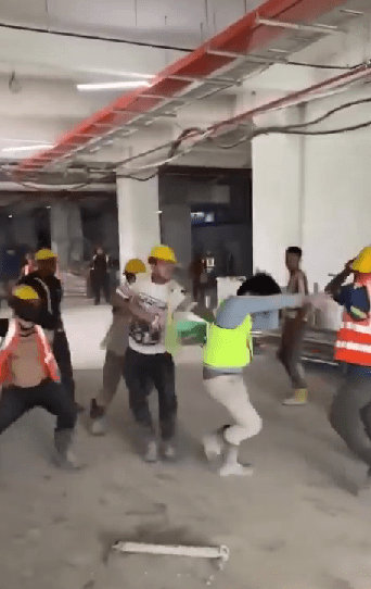 foreigner hitting each other