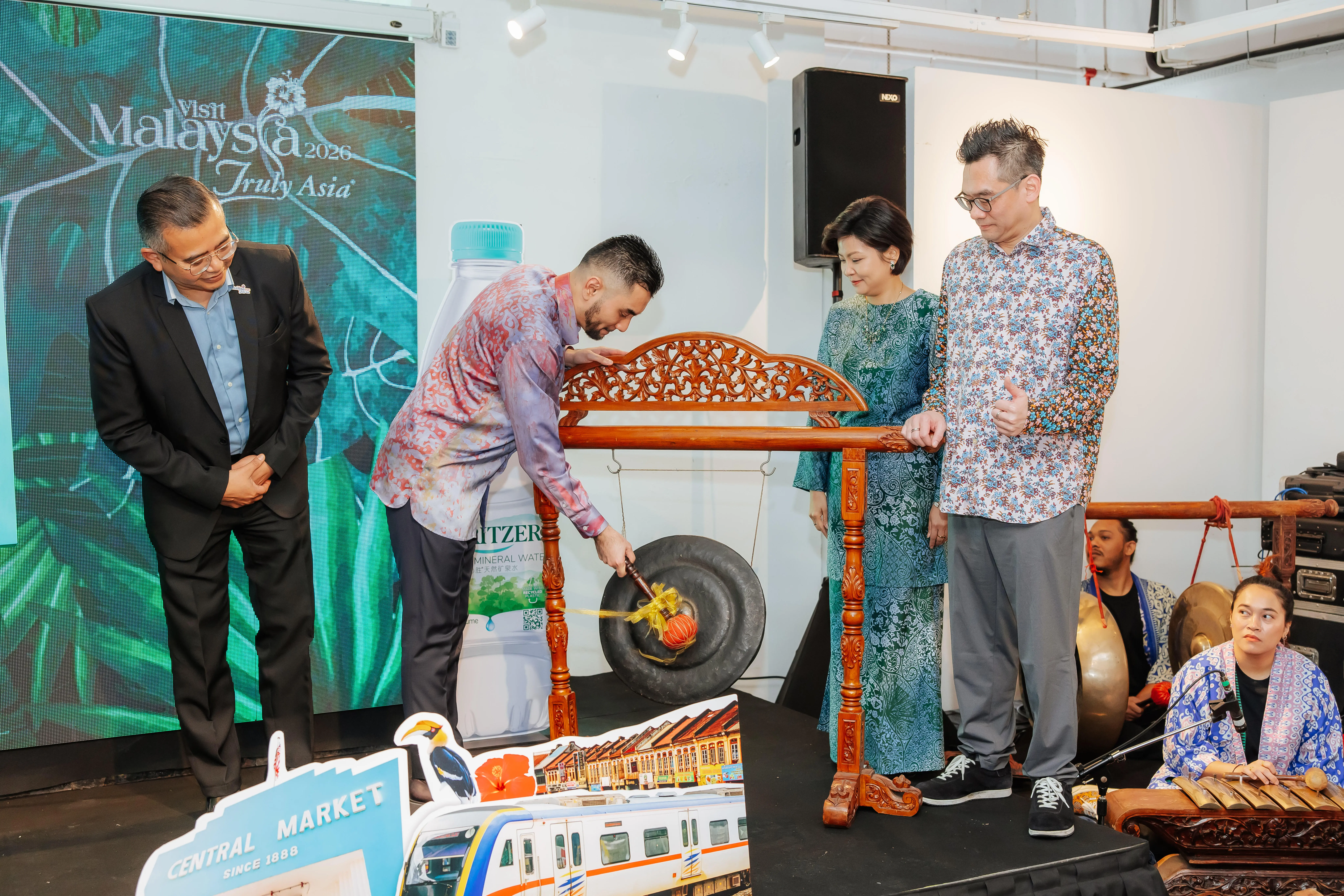 Gong for Spritzer Air Love Cuti-Cuti Jom Healing