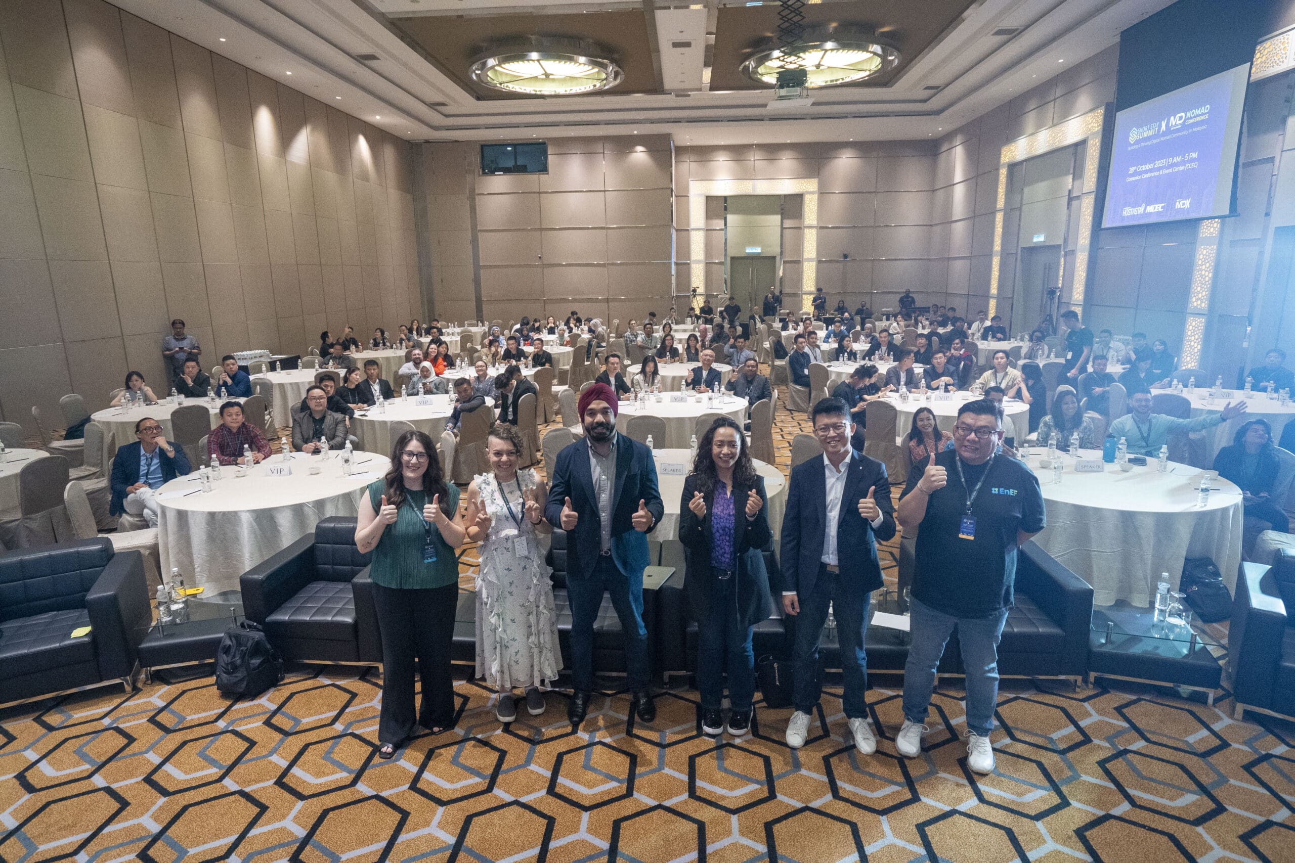 Group photo of ShortStay Summit 2023