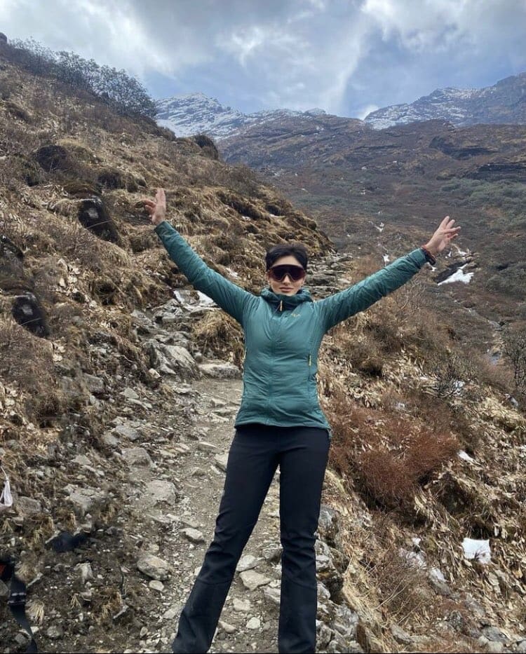 Harveen Kaur posing
