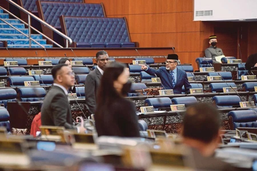 Pasir Salak Mp Tajuddin Cursed In Parliament When Mps Debating The Anti-Sexual Harassment Bill | Weirdkaya Pasir salak mp tajuddin cursed in parliament when mps debating the anti-sexual harassment bill