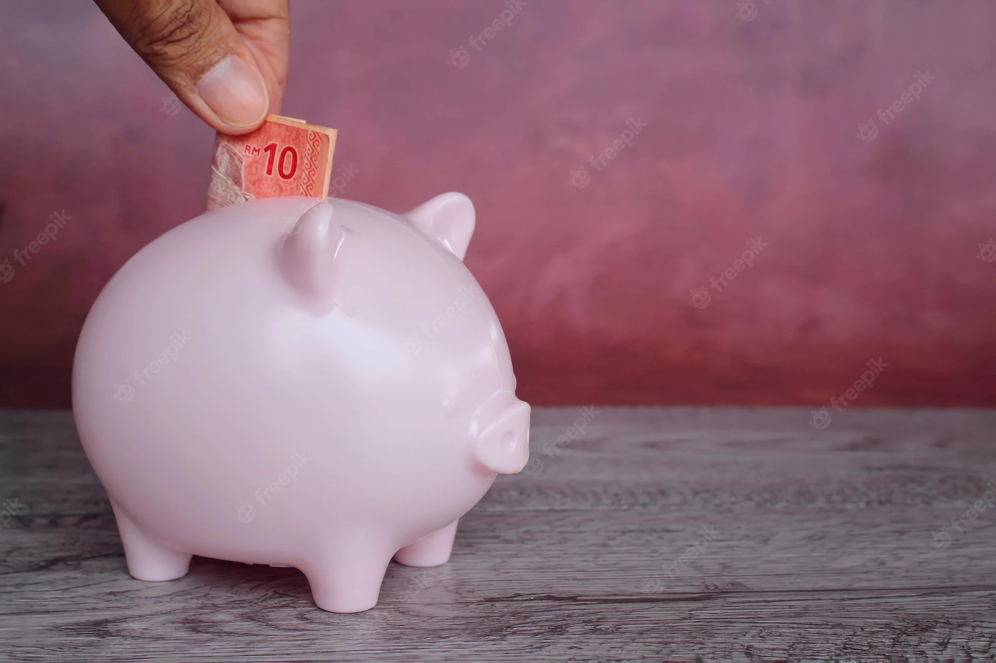 We asked some malaysians on how much savings should they have at the age of 25 | weirdkaya