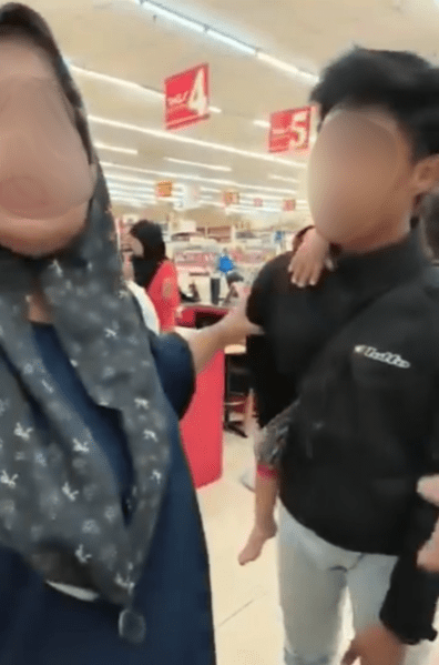15yo boy alleged stealing supermarket mother