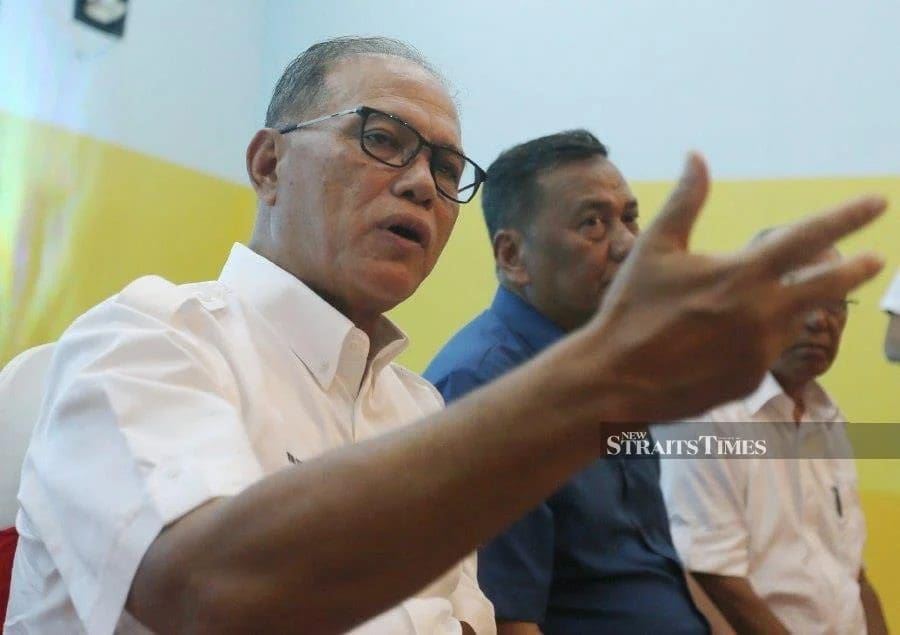  Datuk Seri Wan Rosdi Wan Ismail