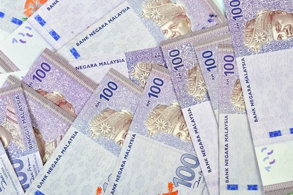 M'sian Man Laments Parents' Constant Pressure To Buy A Honda With His RM1,500 Salary