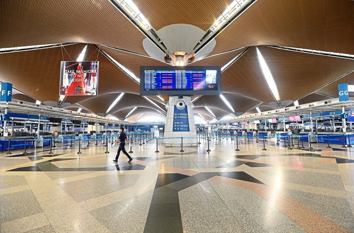 Netizen Claims Tourists Are Banned From Entering M'sia At KLIA Over Sexy & Tight Clothing, Authorities Urged To Investigate