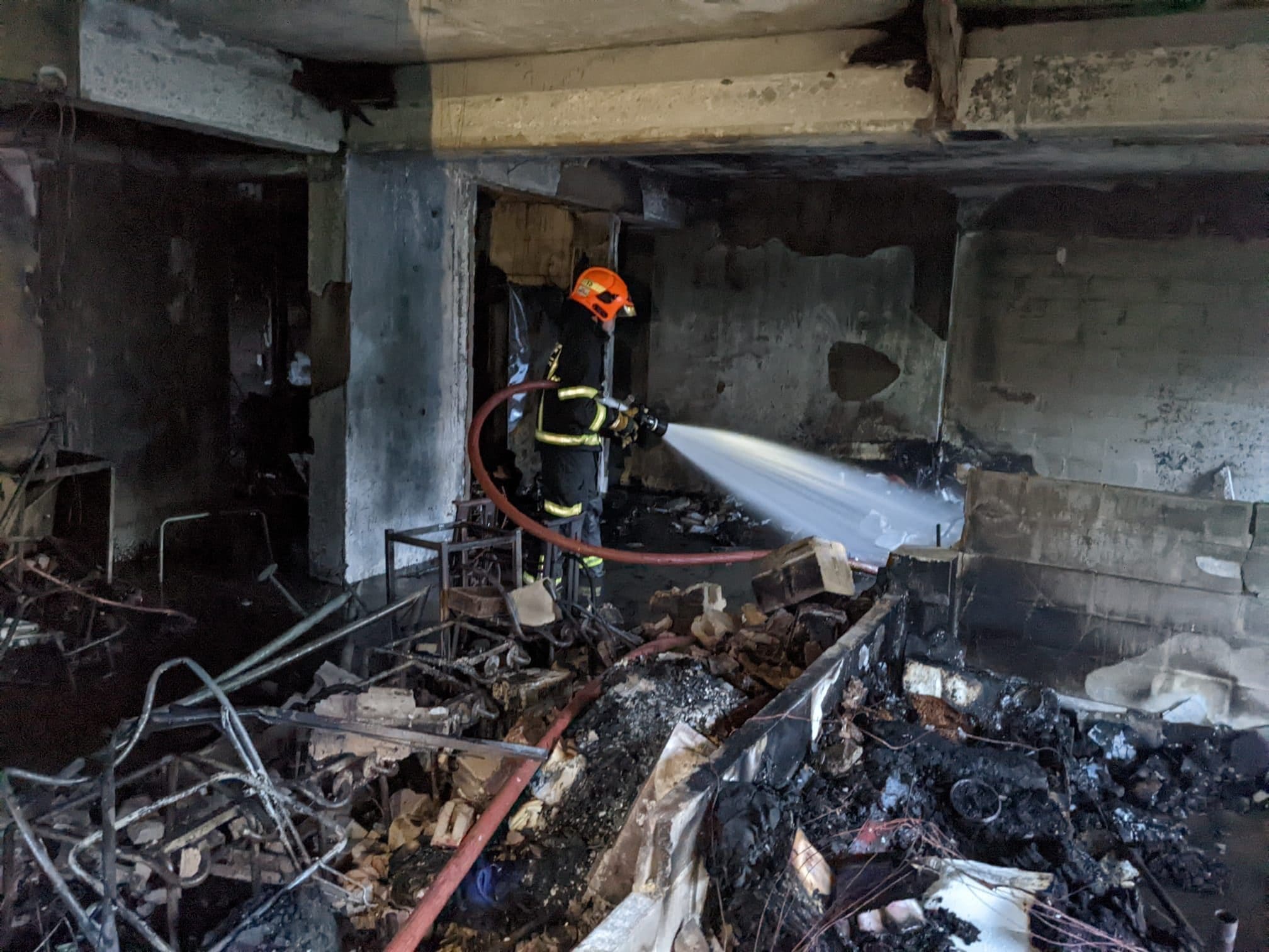 Man With With Bipolar Disorder Sets Bed On Fire To Kill 'Bedbugs', Maid Living Upstairs Dies Of Smoke Inhalation