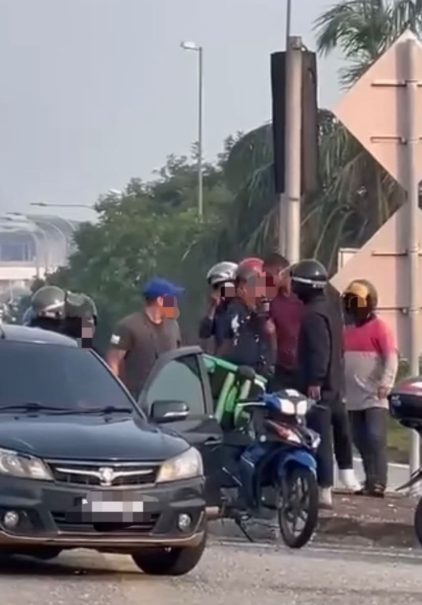 M’sian Motorcyclist Beaten, Kicked By 3 Men For Sounding The Horn