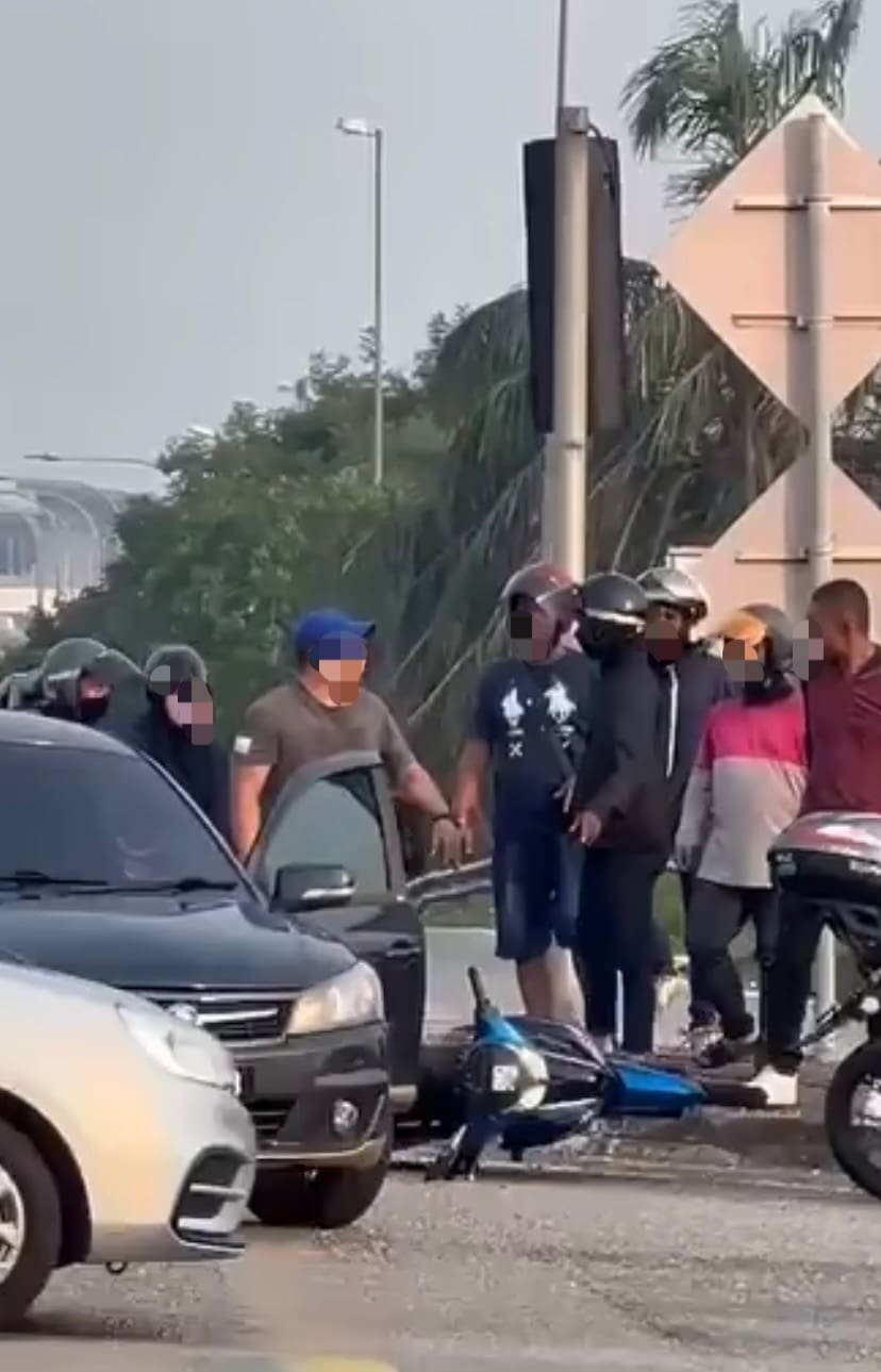 M’sian Motorcyclist Beaten, Kicked By 3 Men For Sounding The Horn