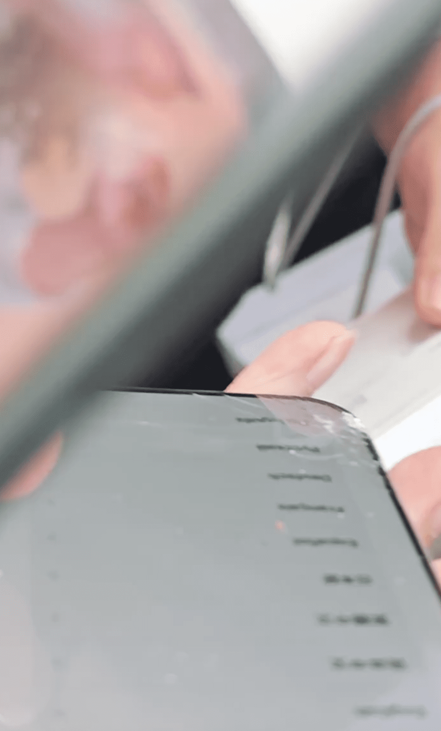 iPhone 17 Drop Test iN china 3