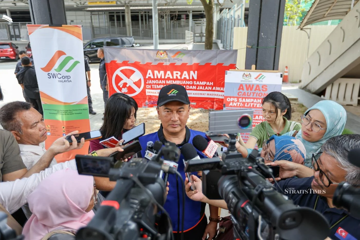 Johor SWCorp director speaking to reporters