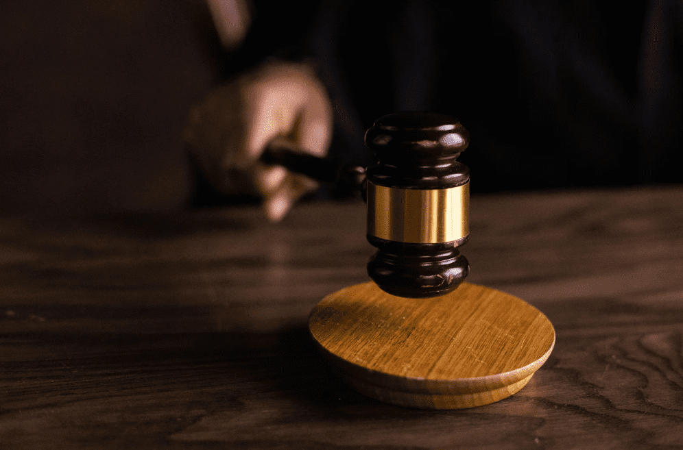 judge using gavel