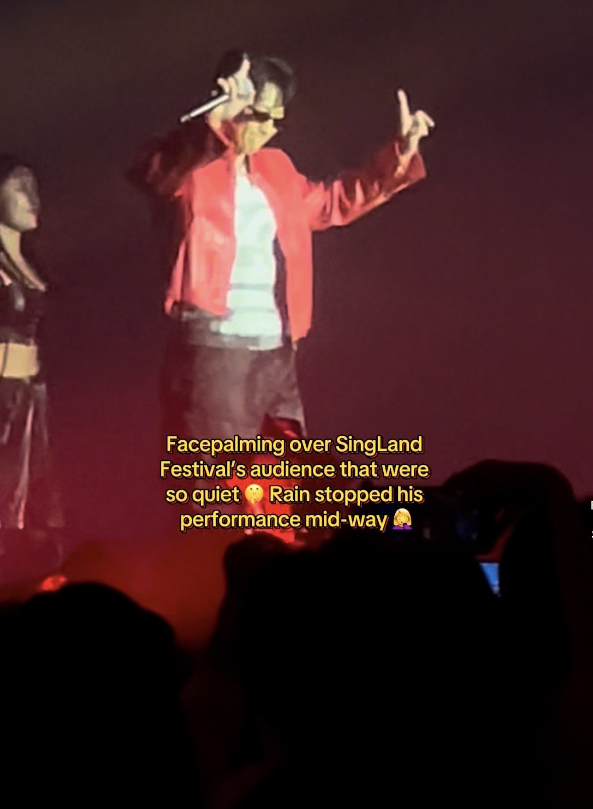 K-Pop Singer Rain Tells Singapore Crowd To Sing Or He’ll Leave, Momentarily Stops New Year Show