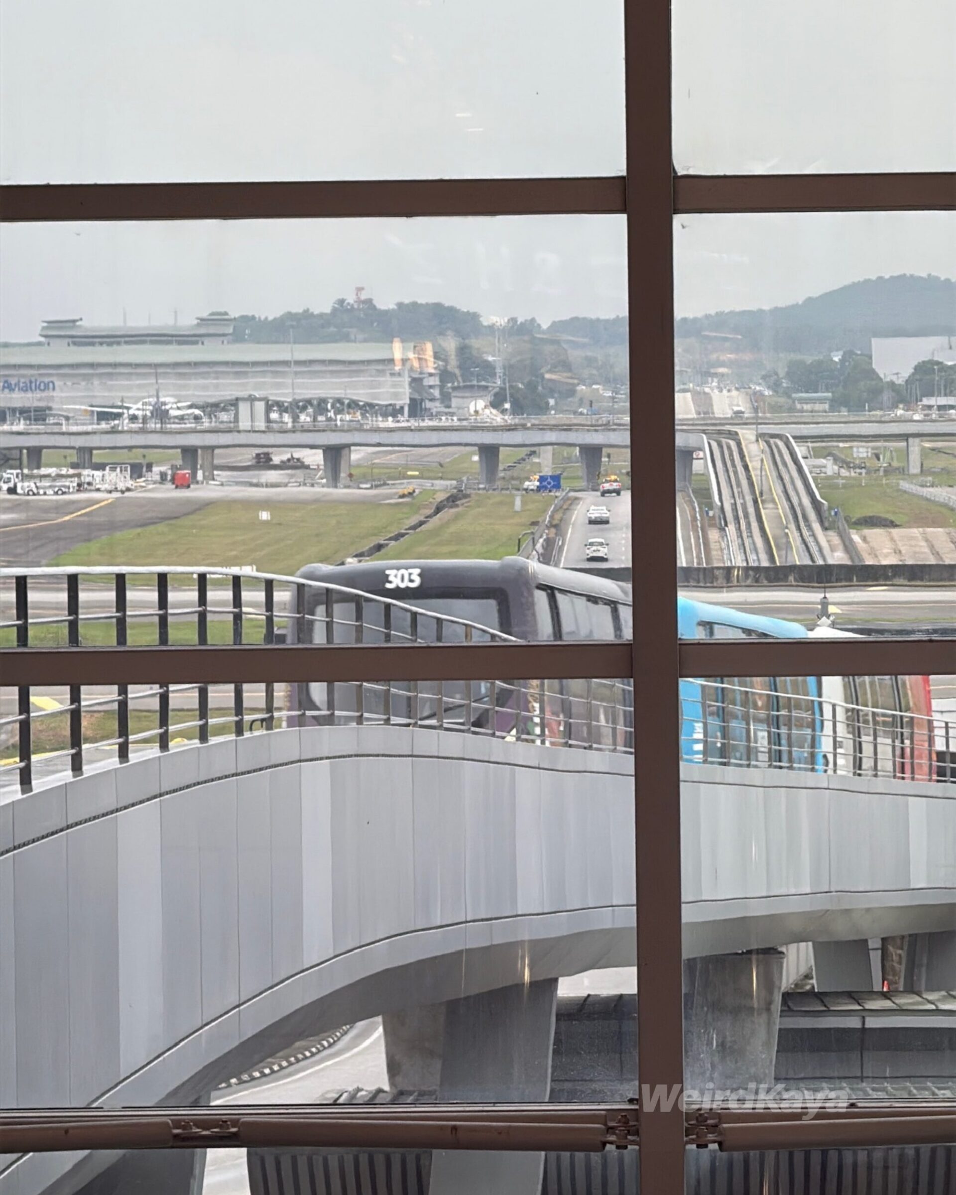 KLIA Aerotrain from the outside