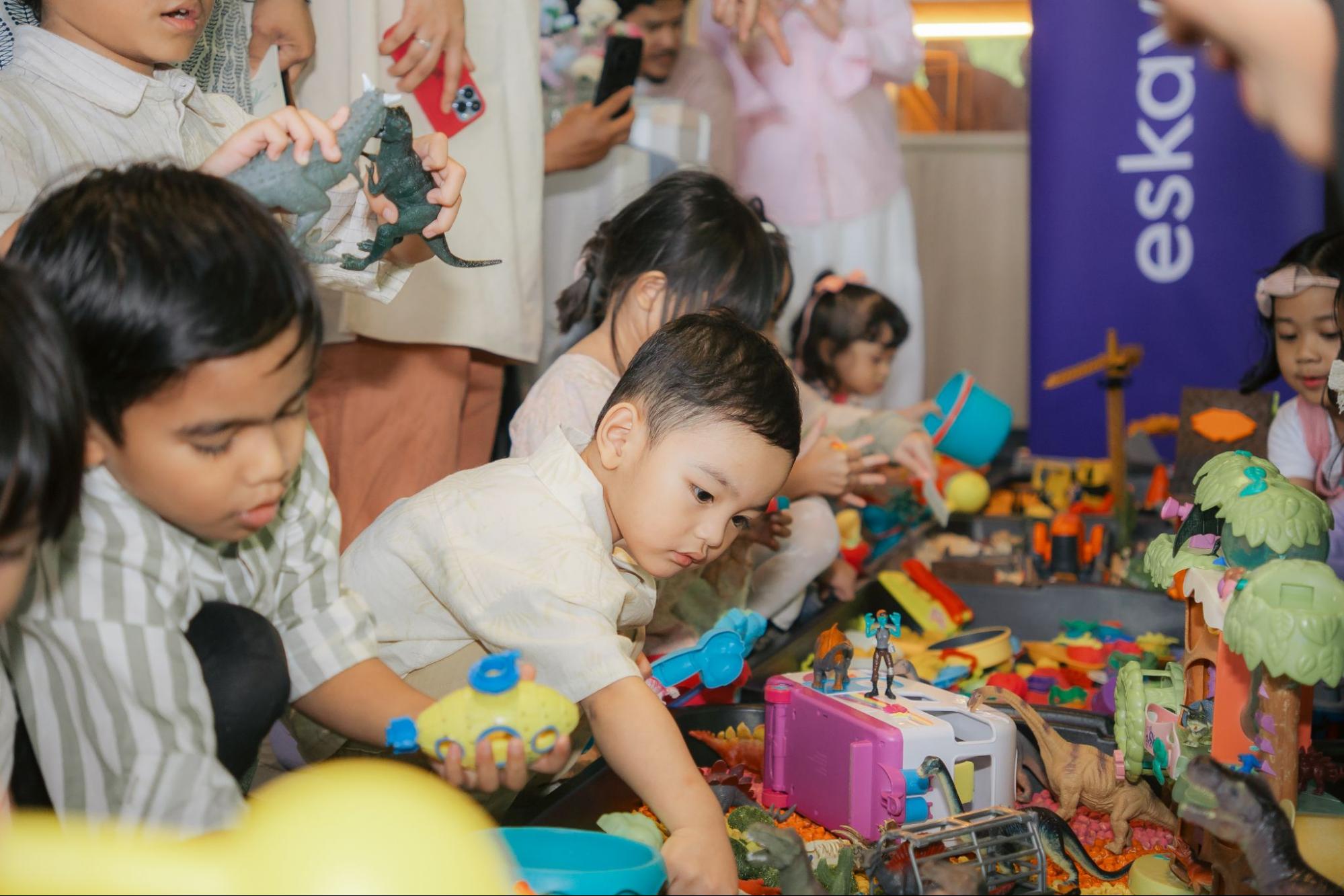 Knowledge, Laughter & Play How Mommy Leads, Smartie Kids Brought Families Together.png