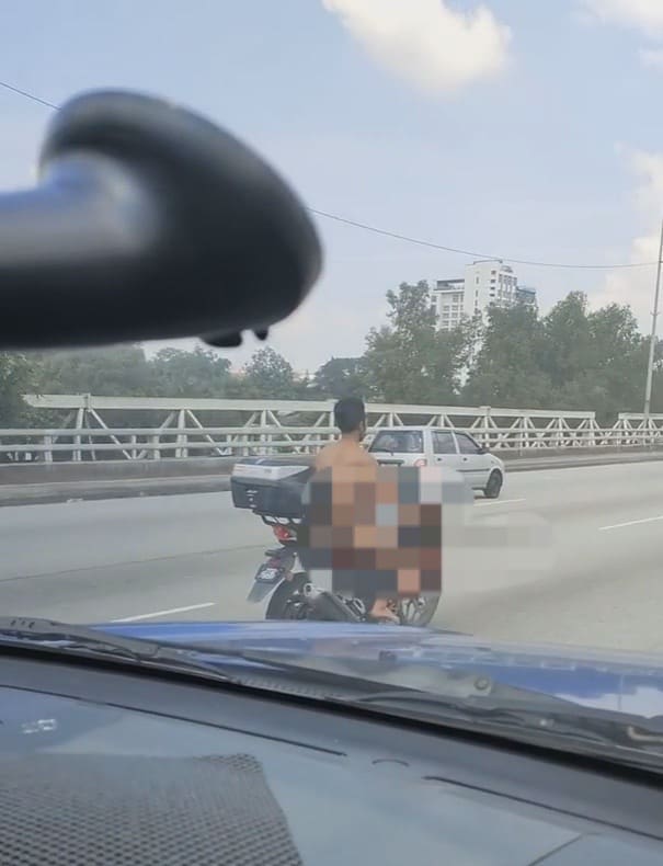 Man Who Rode Naked After Allegedly Killing His Wife And 3-Month-Old Baby Captured By Police | Weirdkaya Naked