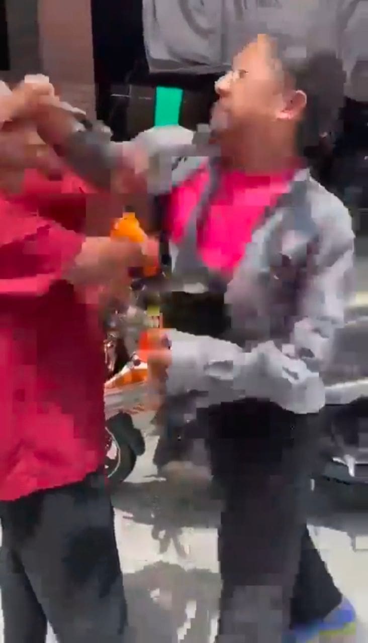 11 M'sians Arrested For Assaulting Food Delivery Rider At Batu Pahat Guesthouse