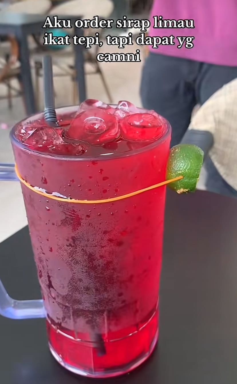M'sian Man Gets Served A Literal 'Sirap Limau Ais Ikat Tepi' After Ordering It At Stall 