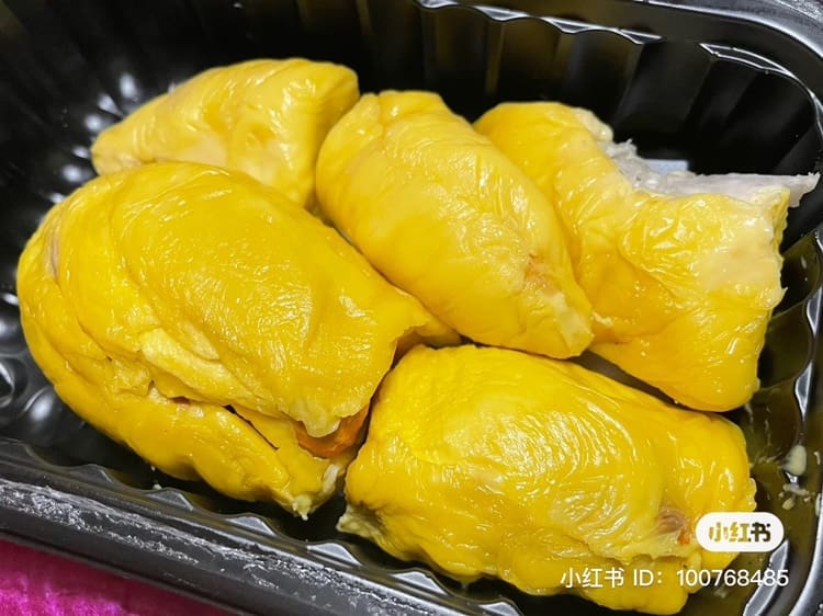 China Tourist Faces RM1.7K Fine For Bringing Durian Into Hotel Room In SG, Hotel Waives It As It Was Her 1st Time
