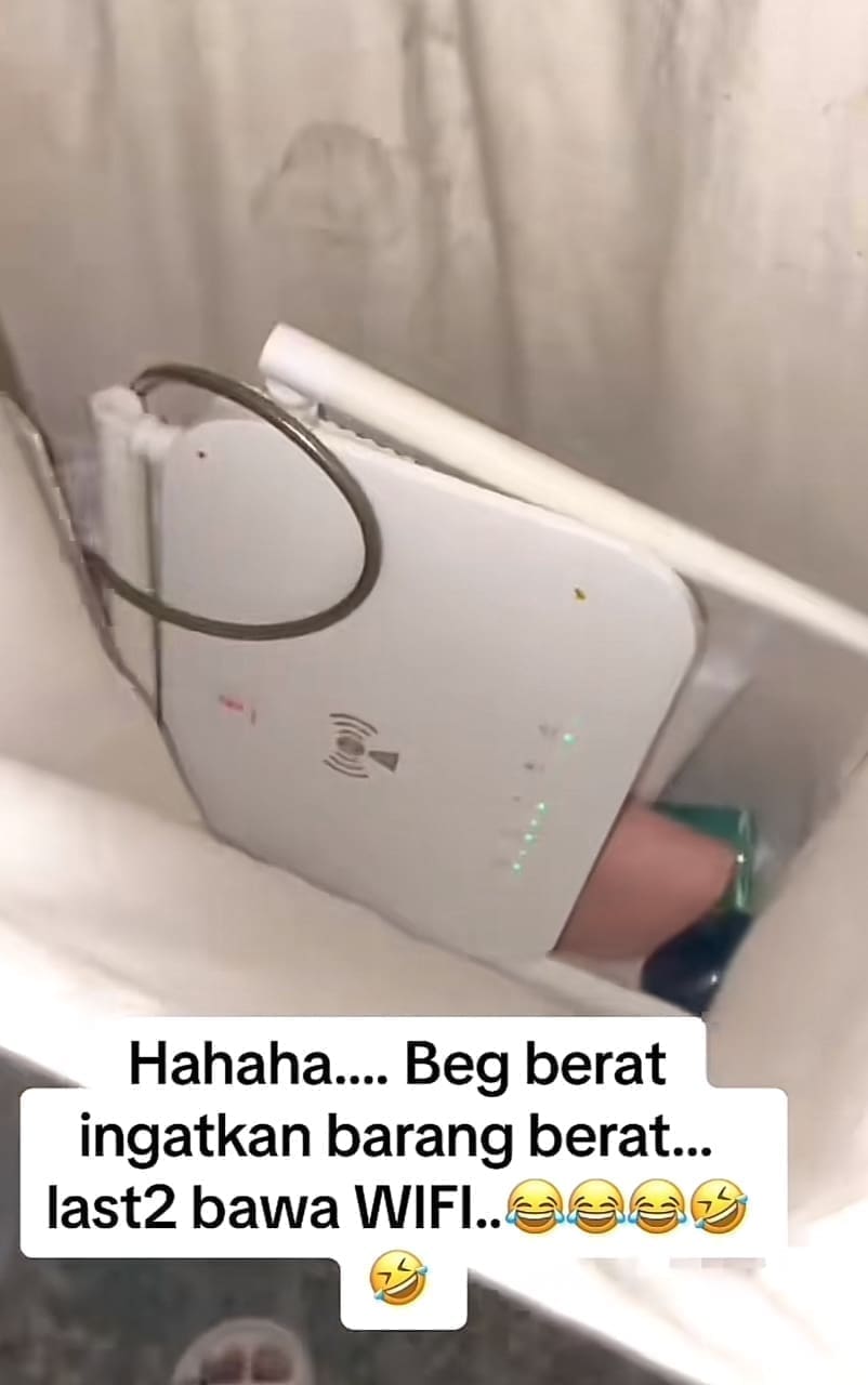 Wi-Fi router inside a woman's bag 