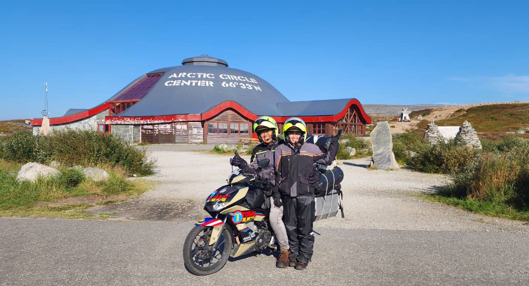 Alfi and Diana at the Artic Circle