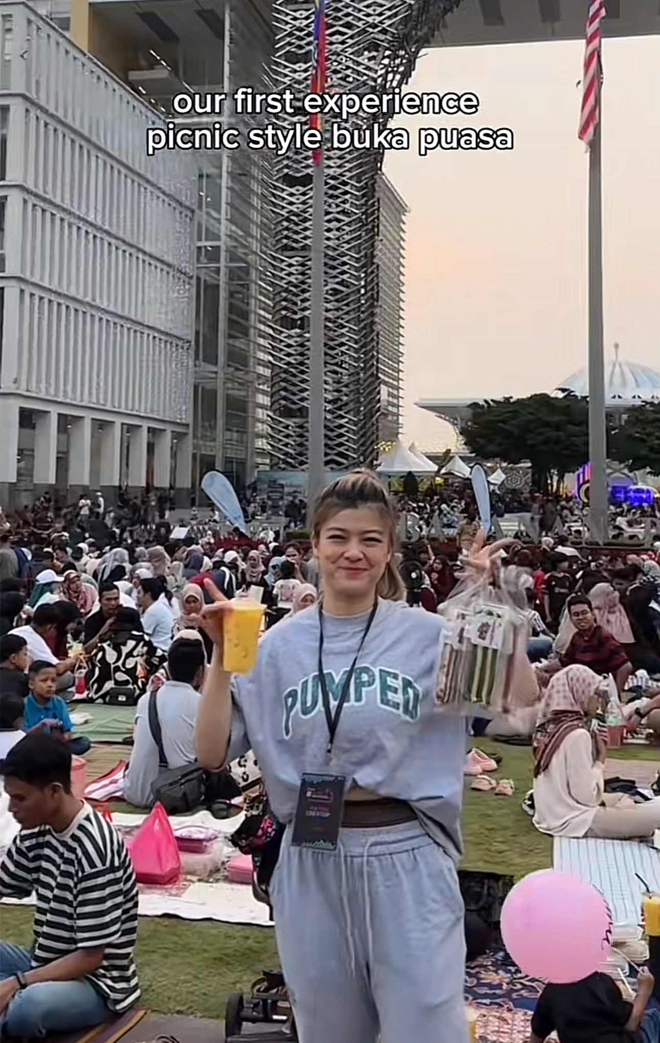Chinese woman ready to break fast at Putrajaya Square