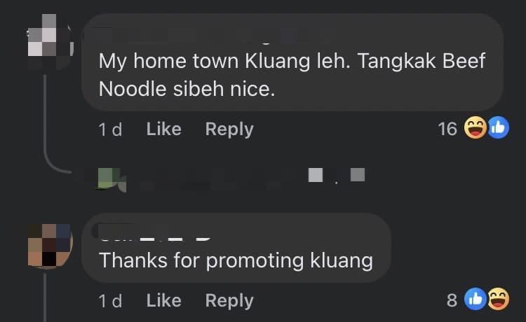 Woman 'Chopes' Parking Lot For SG-Registered Car By Standing Inside It At Popular Johor Stall comment 4
