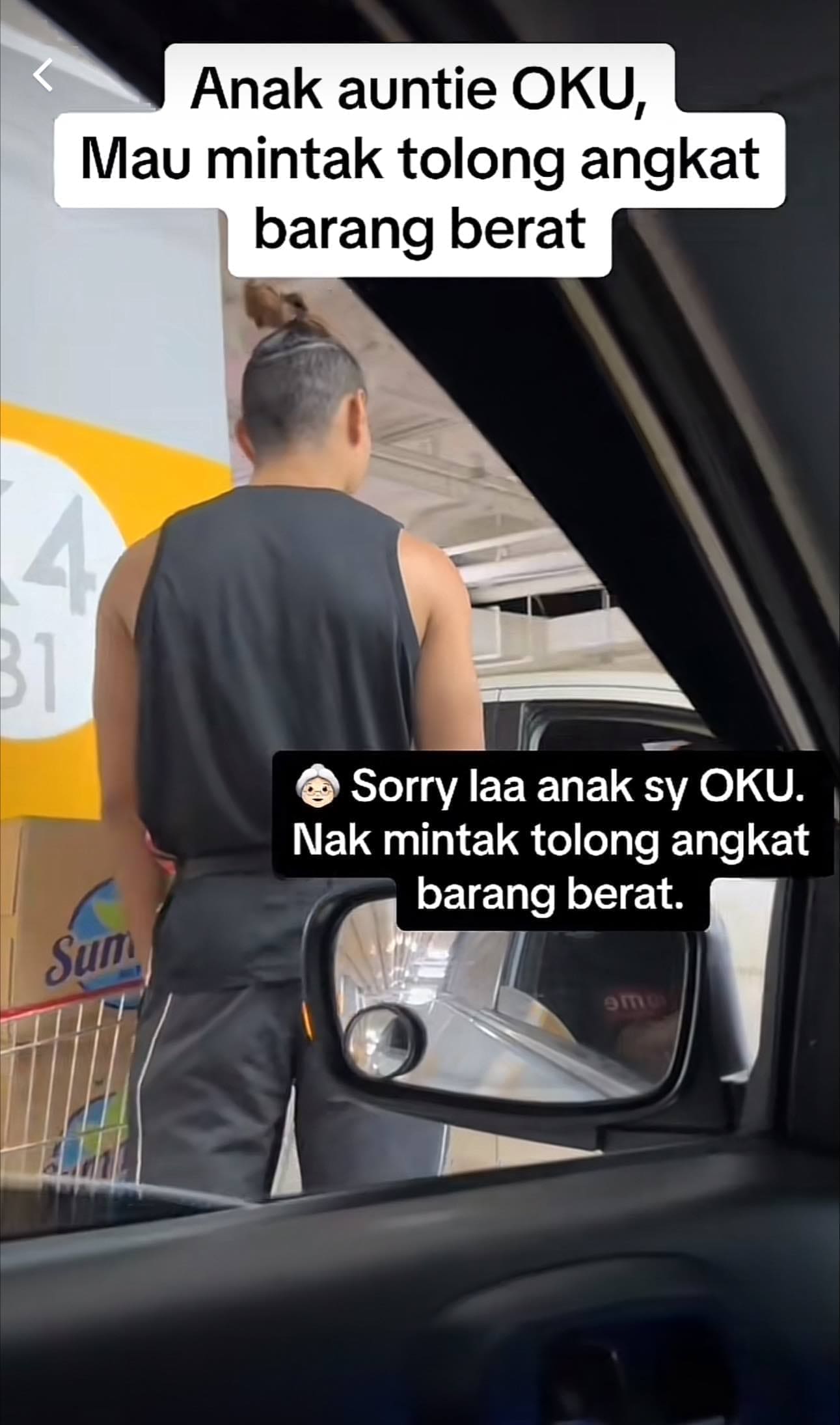 Msian man talks to elderly woman who has an OKU son