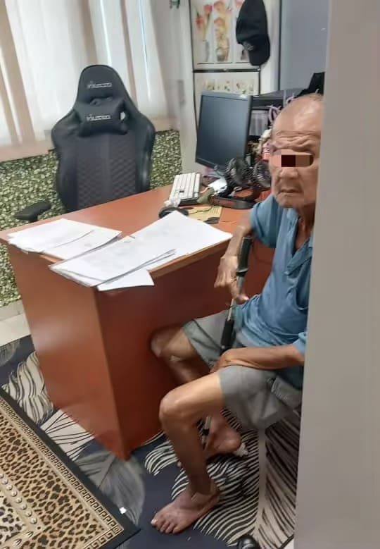 Tan Lee Bin at the police station