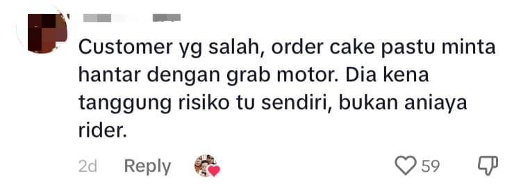 M'sian Grab Driver Eats Cake Which Was Damaged During Delivery, Garners Sympathy From Netizens comment 1