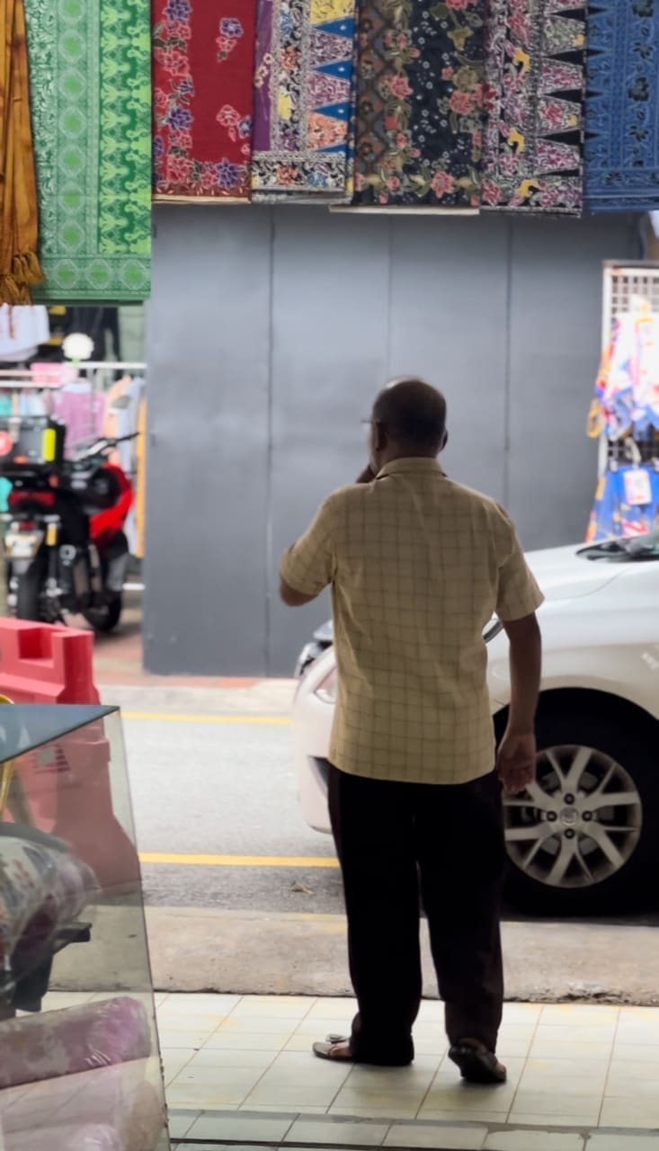 Muthu in his shop 
