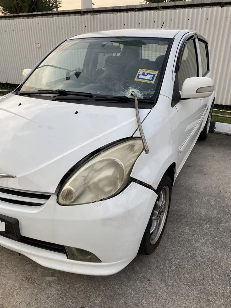 M'sian Woman Left Shaken After Metal Pole Pierces Right Through Her Car Windshield